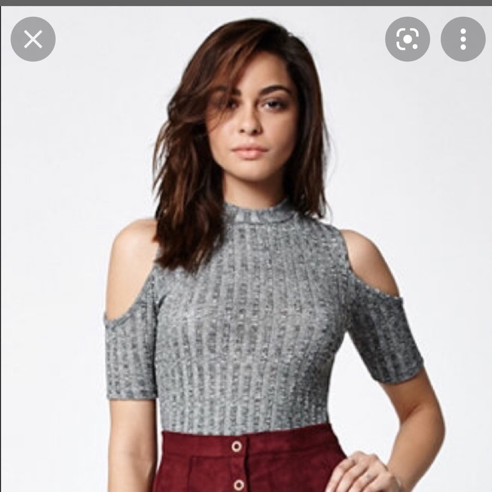 cold shoulder top